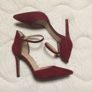 Red Jessica Simpson pointed toe heel